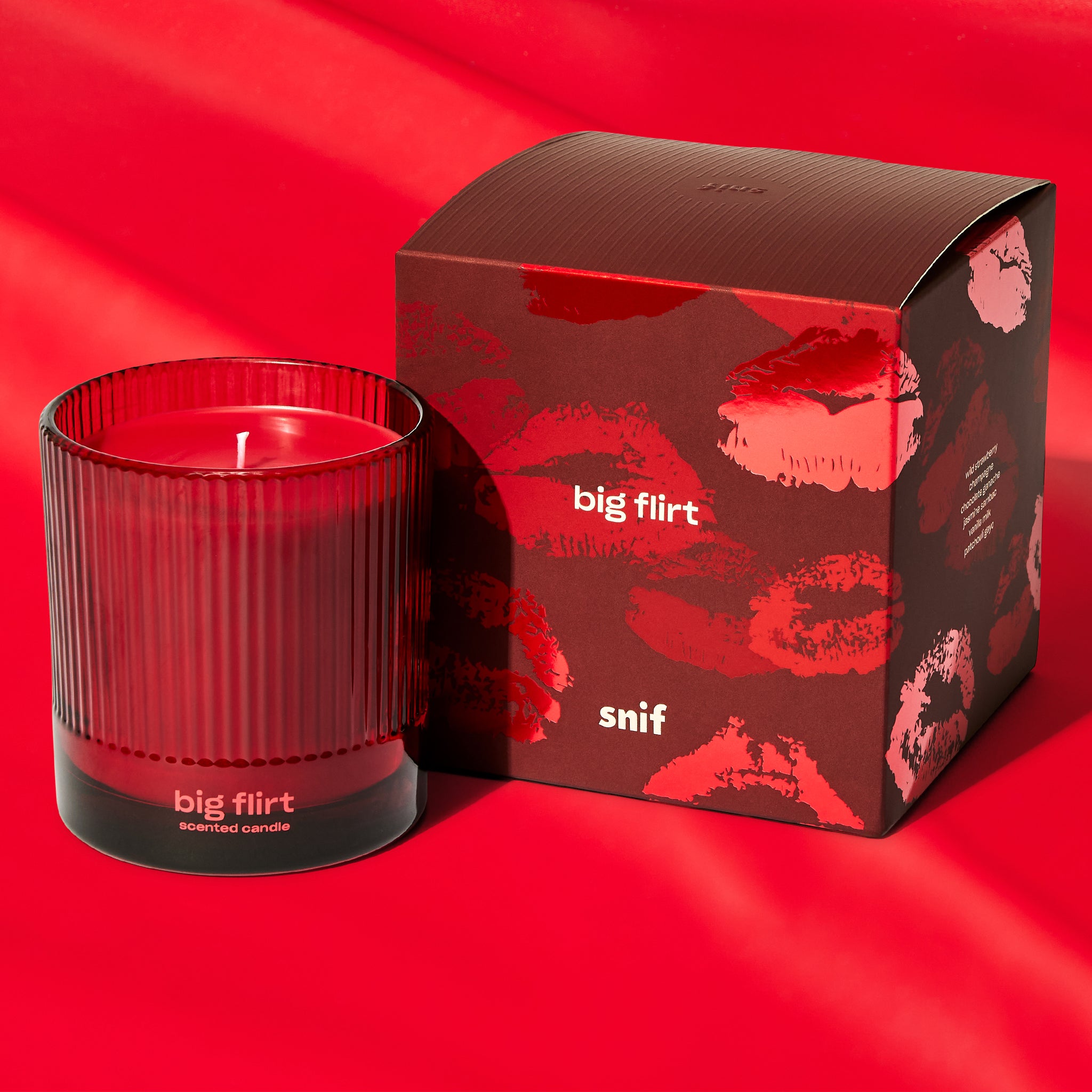 Big Flirt | Chocolate and Strawberry Candle | Snif