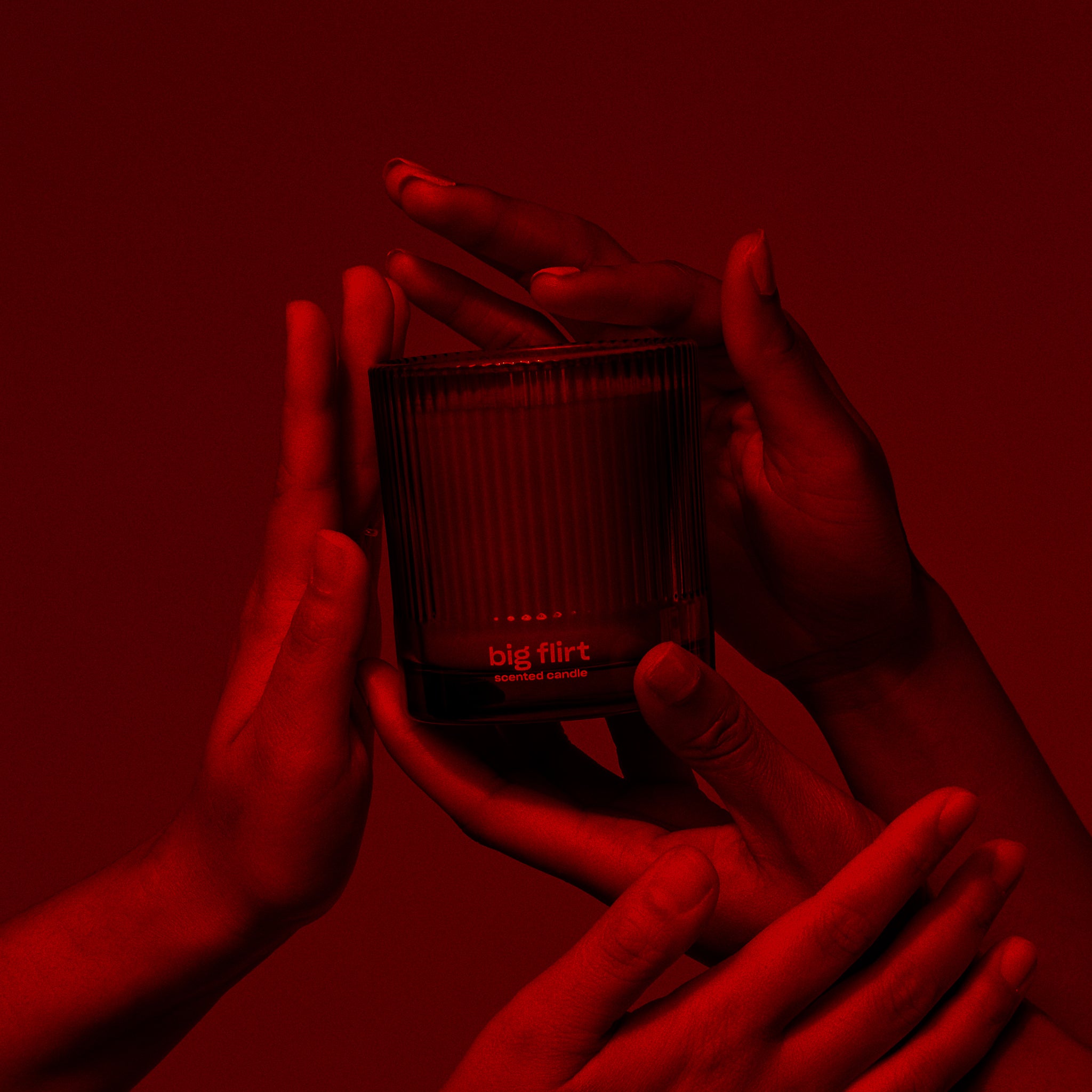 Big Flirt | Chocolate and Strawberry Candle | Snif