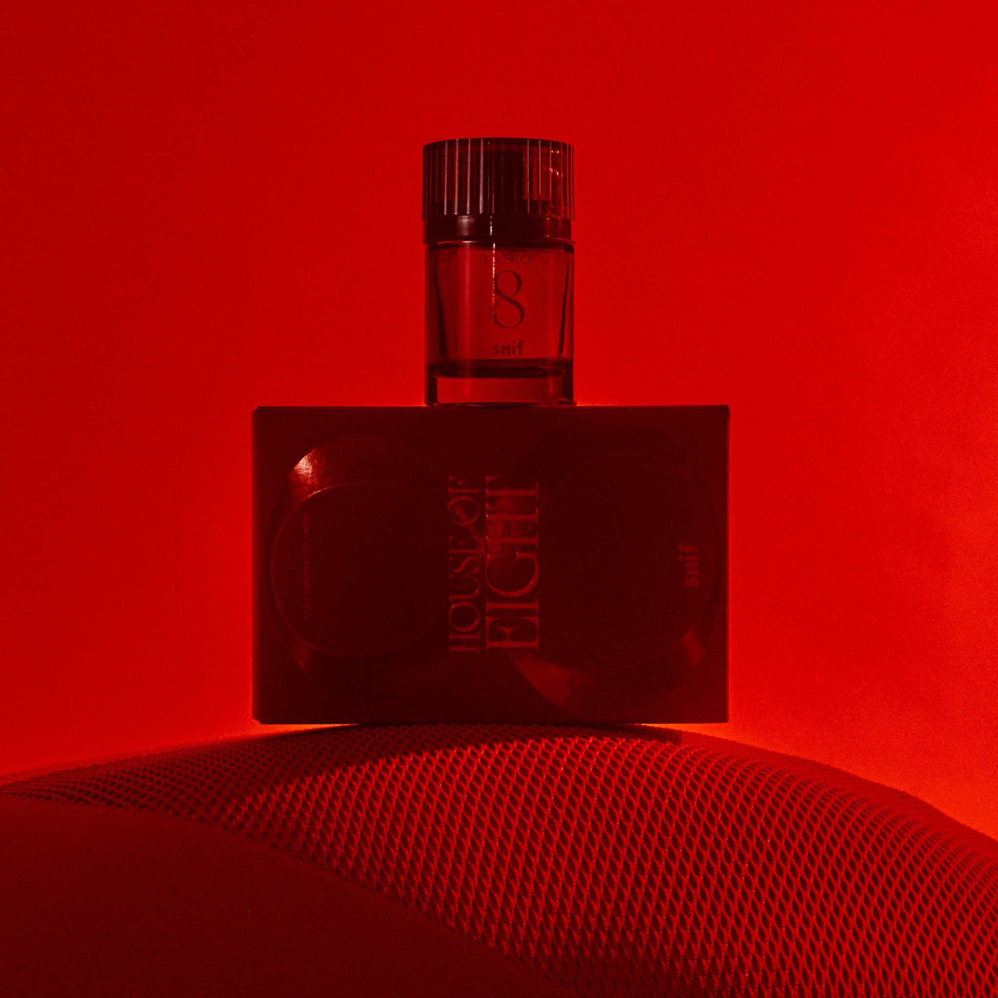 30 ml fragrance + 2 ml sample