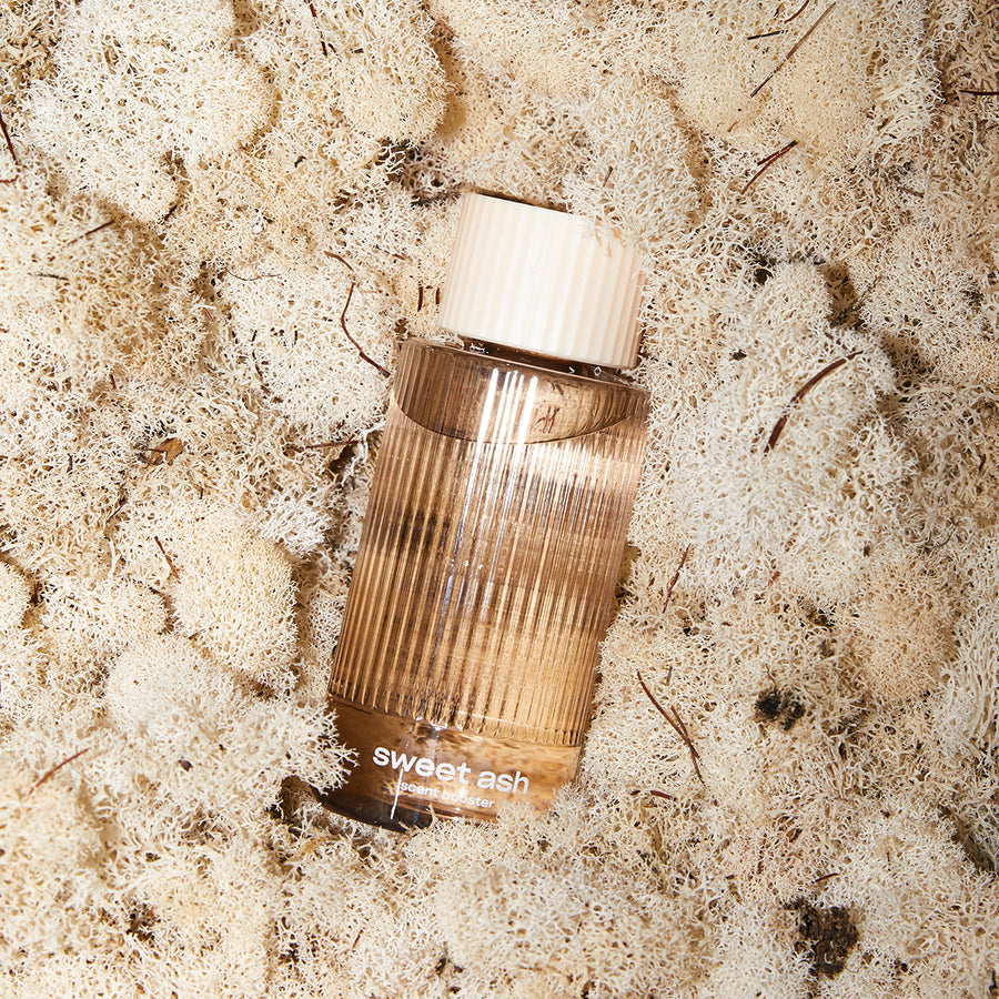 SWEET ASH - TONKA AND JUNIPER SCENTED LAUNDRY SCENT BOOSTER